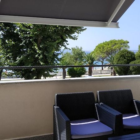 Apartman Katnic By The Beach ซริกเวนิซา ภายนอก รูปภาพ