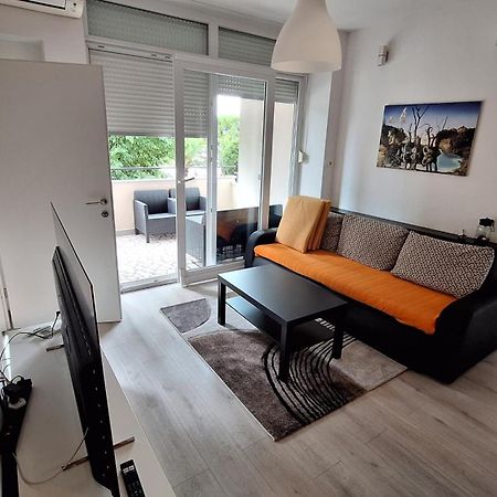 Apartman Katnic By The Beach ซริกเวนิซา ภายนอก รูปภาพ