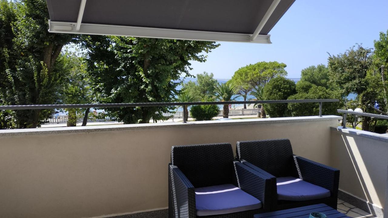 Apartman Katnic By The Beach ซริกเวนิซา ภายนอก รูปภาพ